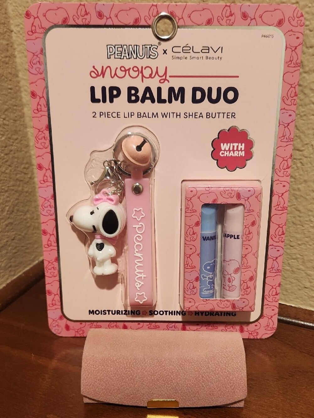 Peanuts Snoopy Lip Balm, Cleansing Wipes & Jewelry Travel Case - Picture 2 of 6